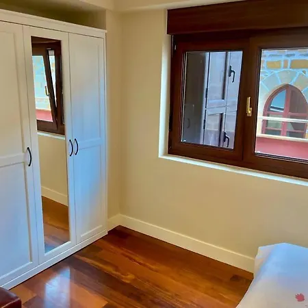 Ertzilla - Vistas Al Mar. ברמאו