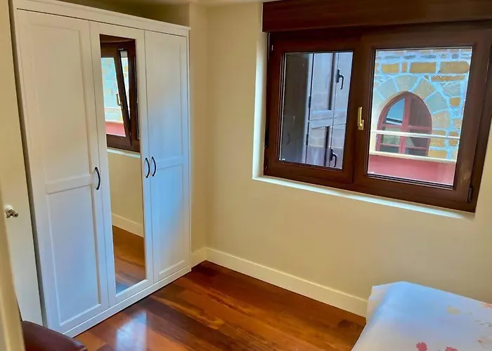 Ertzilla - Vistas Al Mar. 贝梅奥