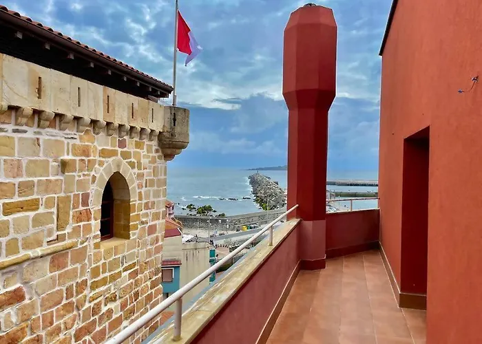 Ertzilla - Vistas Al Mar. *